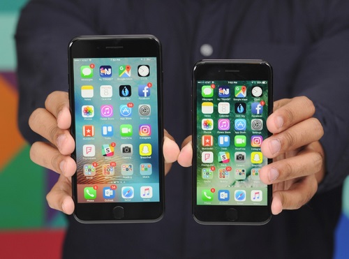Bộ đôi iPhone 7 và 7 Plus bán chạy nhất đầu 2017.