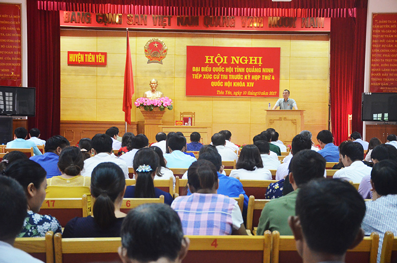 ĐBQH tiếp xúc cử tri tại huyện Tiên Yên