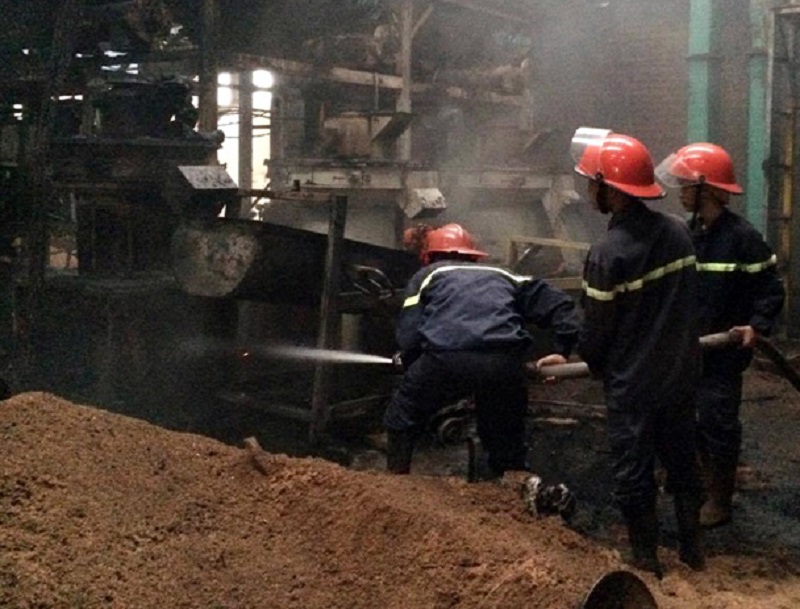 Kịp thời ngăn chặn, xử lý vụ cháy xảy ra tại xưởng sản xuất viên nén mùn cưa Công ty CP ECO Việt Nam tại thôn Khe, xã Cộng Hòa, TP Cẩm Phả ngày 7/6
