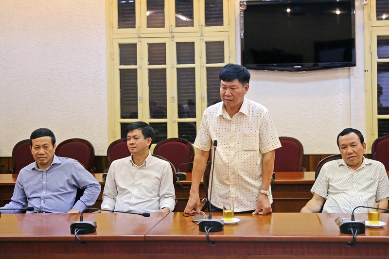 Đồng chí Nguyễn Trọng Lên, nguyên Phó Giám đốc Sở KH&ĐT thay mặt các đồng chí cán bộ đã nghỉ hưu phát biểu cảm ơn sự quan tâm sâu sắc của BTV Tỉnh ủy dành cho các đồng chí. 
