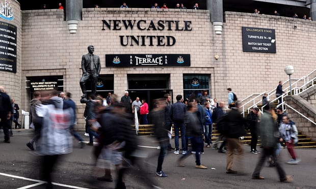  Newcastle United đã được ông chủ Mike Ashley rao bán.