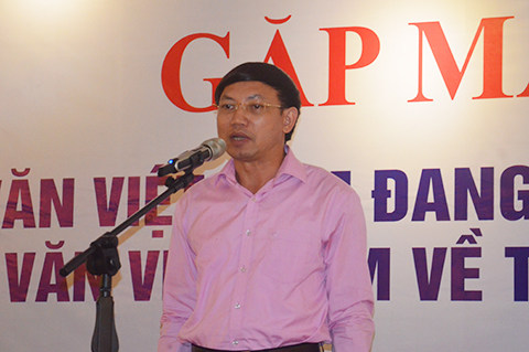 Đồng chí Nguyễn Xuân Ký, Phó Chủ tịch Thường trực HĐND tỉnh, phát biểu tại buổi gặp mặt.