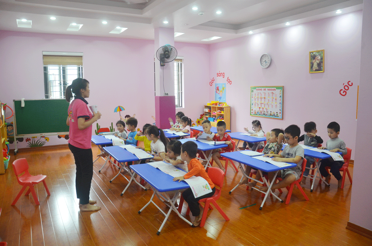 Trẻ lớp 5 tuổi, Trường Mầm non Hoa Anh Đào (TP Hạ Long)