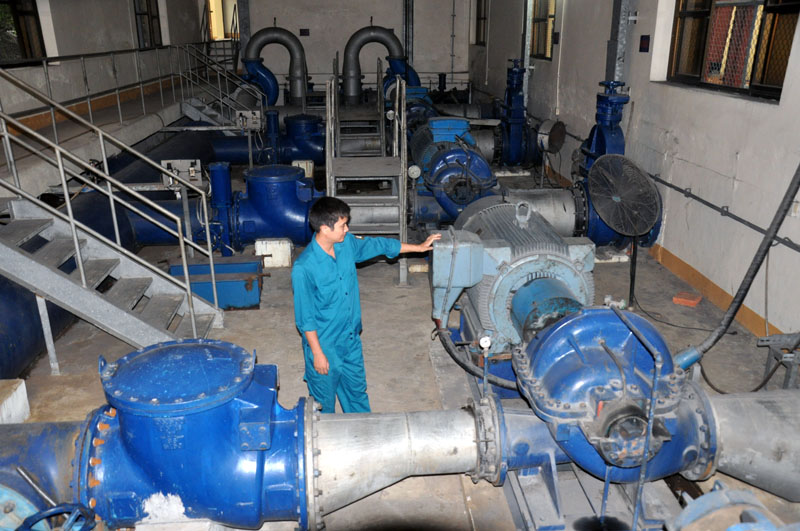 Hệ thống máy móc và đường ống của Nhà máy nước Diễn Vọng ngày càng được đầu tư hoàn thiện 