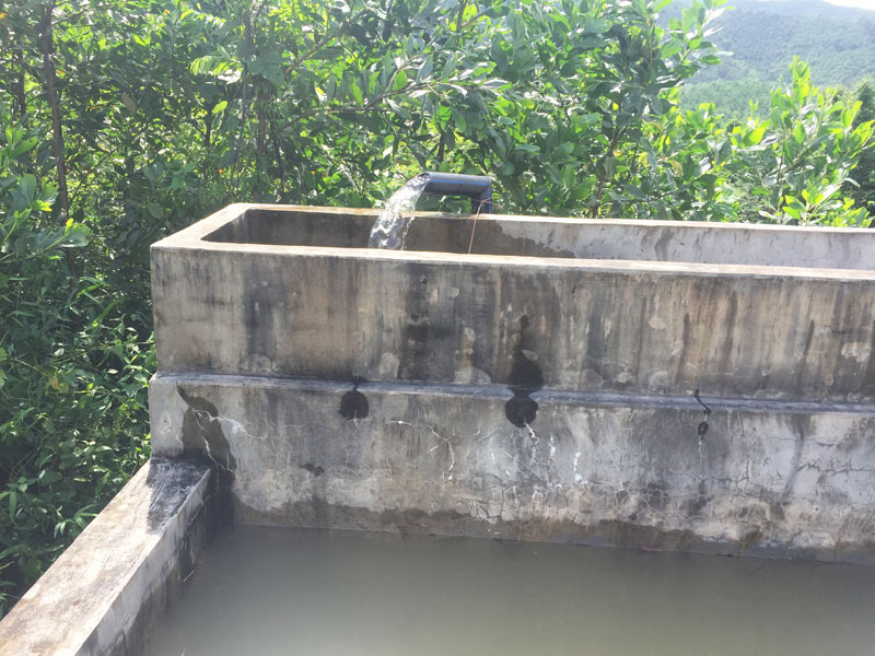 Công trình nước sinh hoạt tự chảy thôn Loỏng Toỏng, xã Thanh Sơn. Ảnh: T.Dũng