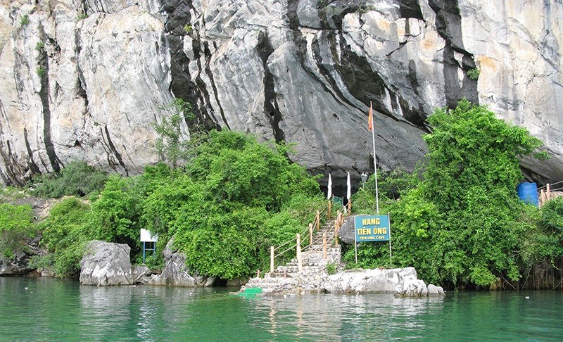 Hang Tiên Ông.