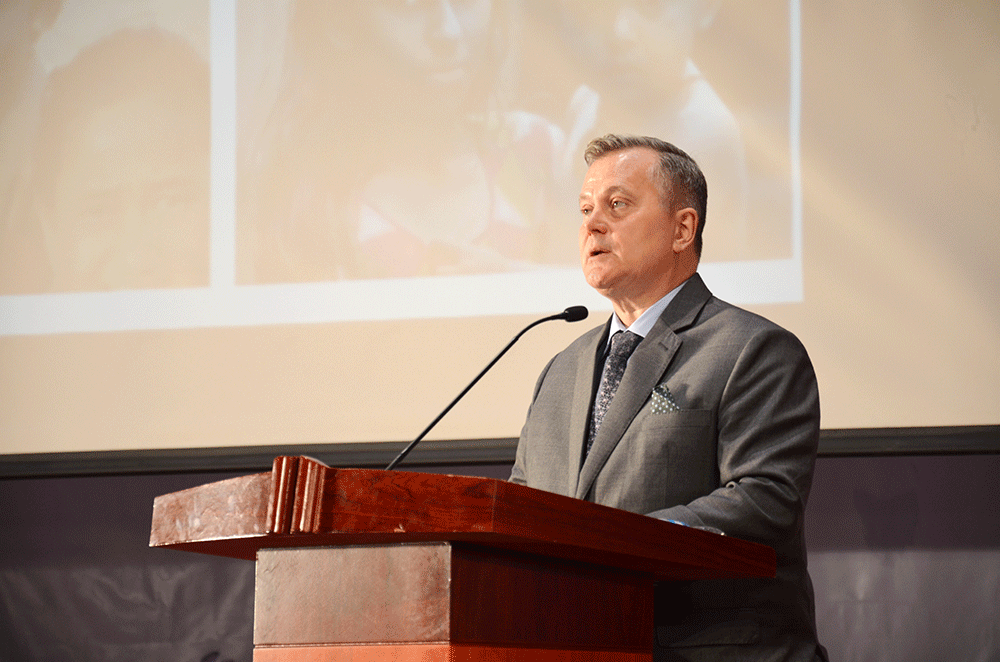 ông Bjorn Andersson, Giám đốc khu vực châu Á - Thái Bình Dương của Qũy Dân số Liên Hợp Quốc (UNFPA) phát biểu tại hội nghị