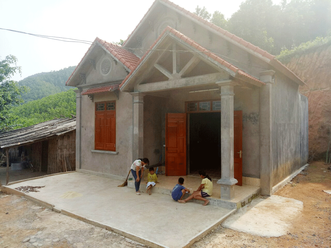 Căn nhà mới xây của vợ chồng chị Chìu Nhì Múi, dân tộc Dao Thanh Phán, thôn Cao Lâm, xã Phong Dụ