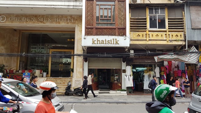 Cửa hàng lụa trên phố Hàng Gai của Khaisilk. (Nguồn: news.zing.vn)