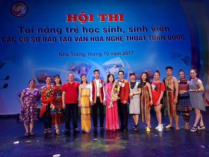 Các thí sinh Quảng Ninh tại hội thi. (Ảnh do Trường Đại học Hạ Long cung cấp).