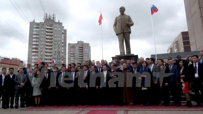 Tượng đài Chủ tịch Hồ Chí Minh tại Ulyanovsk (Nguồn: TTXVN)