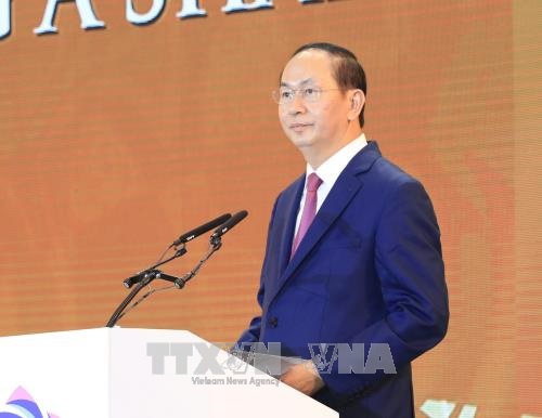 Chủ tịch nước Trần Đại Quang phát biểu chào mừng tại Phiên khai mạc CEO Summit 2017. Ảnh: TTXVN