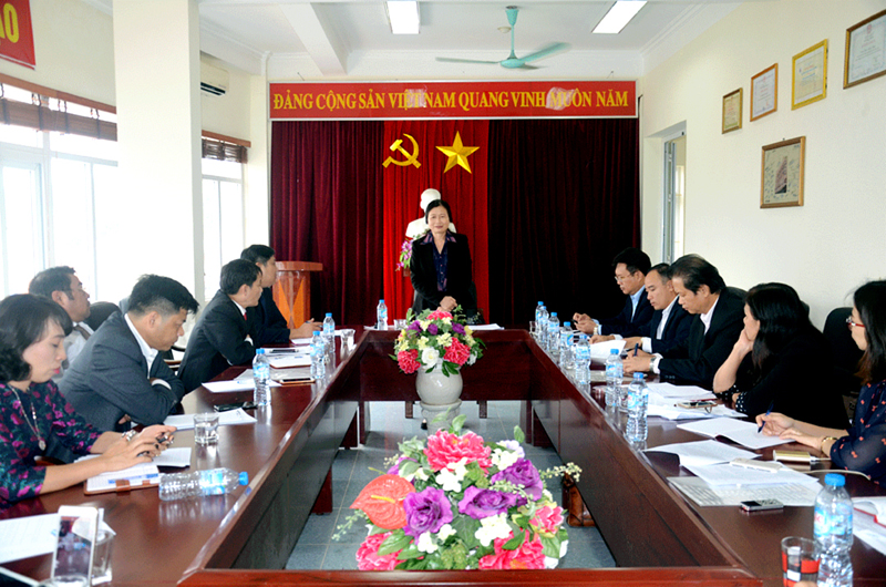 Đồng chí Đỗ Thị Hoàng, Phó Bí thư Thường trực Tỉnh ủy, kết luận buổi làm việc.