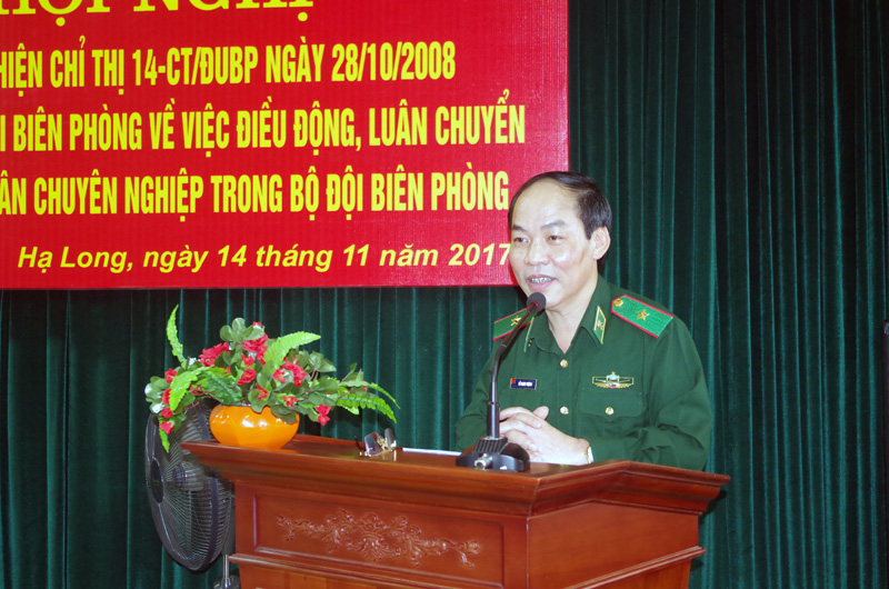 Thiếu tướng Đỗ Danh Vượng, Chính uỷ Bộ Tư lệnh Bộ đội Biên phòng phát biểu chỉ đạo tại hội nghị. Anh Xuân Hùng (CTV)