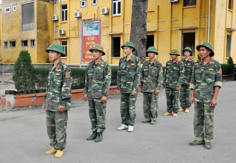 Trường Quân sự tỉnh thường xuyên tổ chức huấn luyện hành quân dã ngoại cho các cán bộ, học viên. 