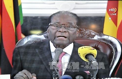 Tổng thống Zimbabwe Robert Mugabe không từ chức, tuyệt thực để phản đối việc bị bắt giam. Ảnh: AFP/TTXVN