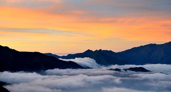 Đây được xem là điểm ‘săn” mây nổi tiếng và đẹp nhất Việt Nam.