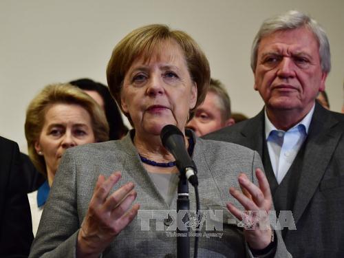 Thủ tướng Angela Merkel đã bày tỏ sự tiếc nuối khi đàm phán thất bại, song cam kết sẽ đưa nền kinh tế lớn nhất châu Âu này vượt qua giai đoạn khủng hoảng hiện nay. Ảnh: AFP/ TTXVN