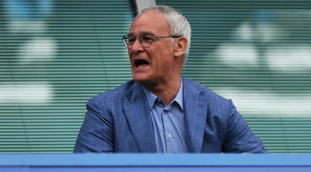  Ranieri thừa nhận quan tâm đến ghế nóng của tuyển Ý.