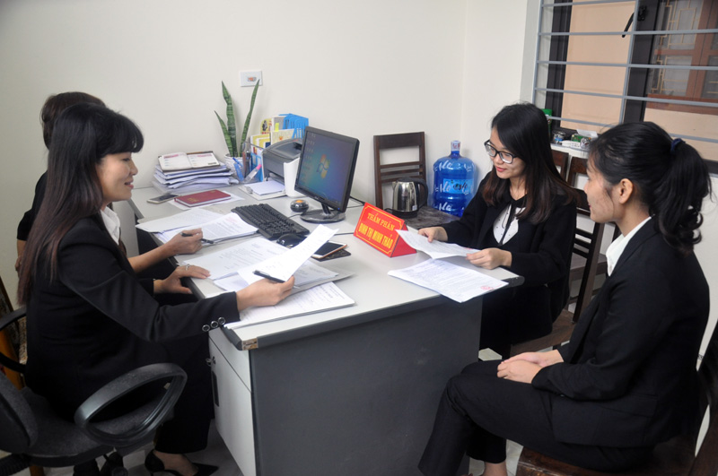 Cán bộ, thẩm phán, thư ký thuộc TAND TX Quảng Yên thường xuyên trao đổi, nâng cao trình độ chuyên môn, nghiệp vụ