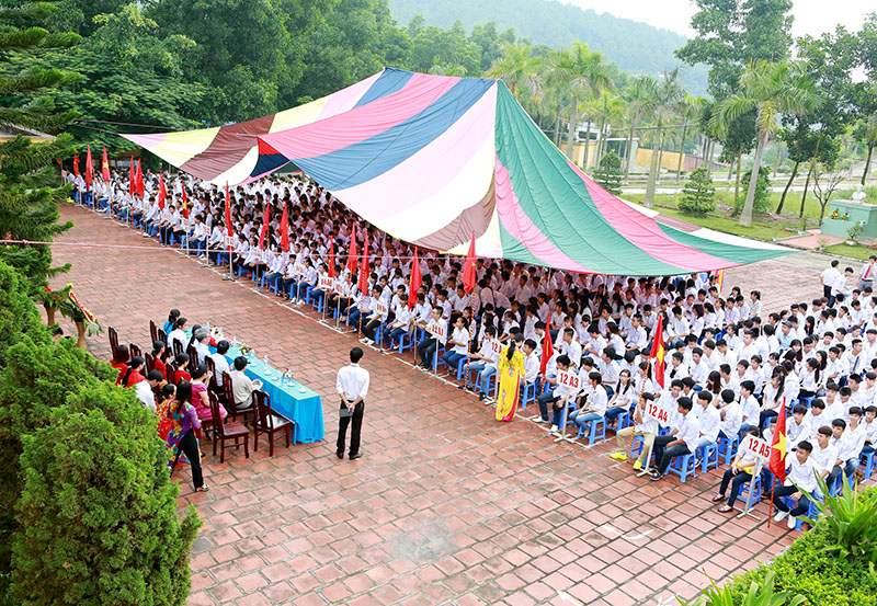 Học sinh Trường TH-THCS-THPT Nguyễn Bỉnh Khiêm