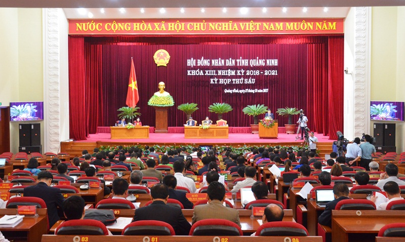 Quang cảnh kỳ họp thứ 6 HĐND tỉnh khóa XIII.