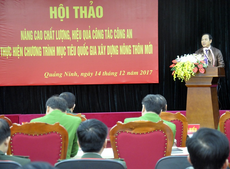 Đồng chí Đặng Huy Hậu, Phó Chủ tịch Thường trực UBND tỉnh phát biểu chào mừng Hội thảo.