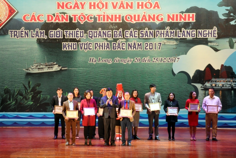 Giải Nhất toàn đoàn thuộc về các đoàn: TP Uông Bí, TP Móng Cái và TP Hạ Long.