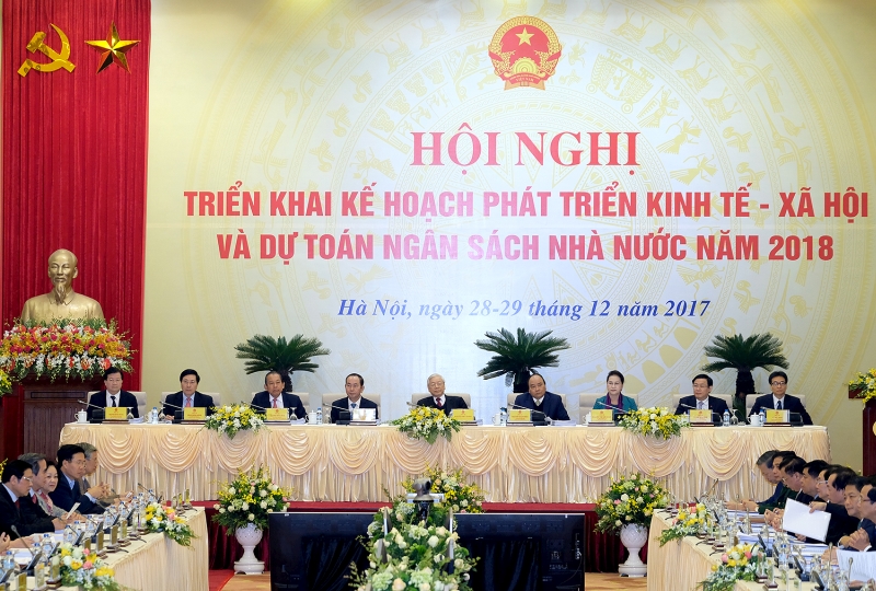 Hội nghị triển khai Kế hoạch phát triển KT-XH và dự toán NSNN năm 2018. Ảnh VGP/Quang Hiếu