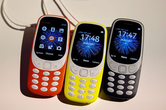 Biến thể Nokia 3310 (2018) sẽ giữ nguyên thiết kế hiện tại, ngoại trừ thêm kết nối 4G. Ảnh: REUTERS