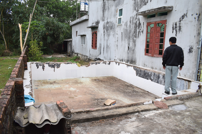 Một công trình bể nước nhằm trục lợi ở thôn Trung Sơn, xã Quảng Lợi (Đầm Hà) đã được tháo dỡ