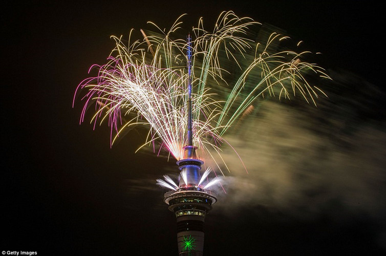  Pháo hoa cũng rực rỡ trên bầu trời Wellington, Christchurch và Dunedin. Ảnh: Getty Images. 