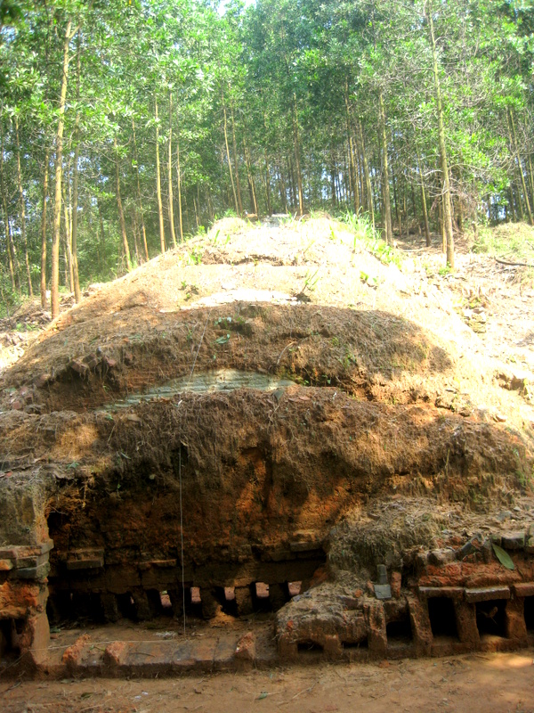 Lò nung gốm sứ cổ tại xã Thanh Sơn huyện Ba Chẽ (Ảnh Phòng văn hóa huyện)