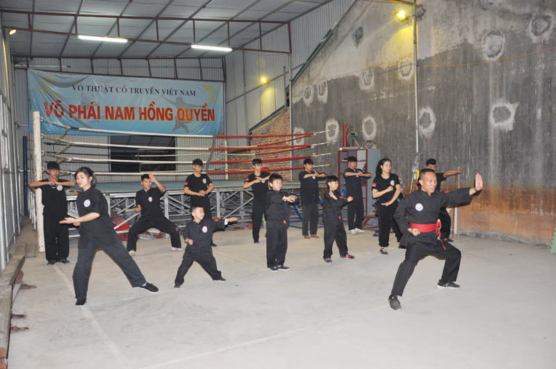 Biểu diễn võ thuật tại võ đường Nam Hồng Quyền 