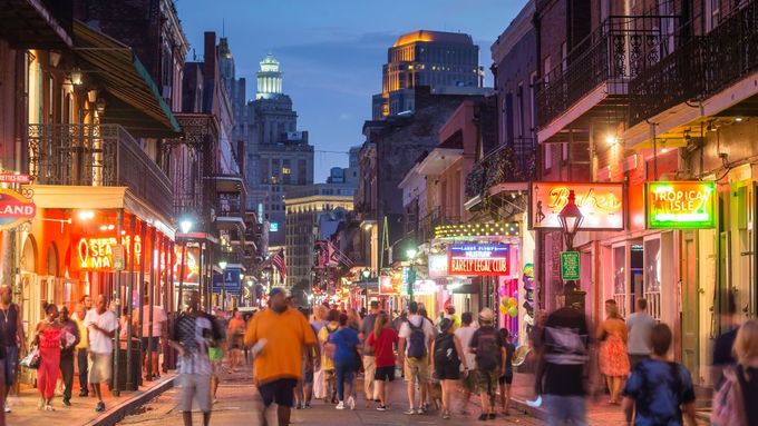 New Orleans, Mỹ là một thành phố với nhiều lễ hội sôi động. Đến đây bạn sẽ có những buổi hội hè liên miên, thưởng thức thức ăn ngon và không khí nhộn nhịp hiếm nơi nào có được.