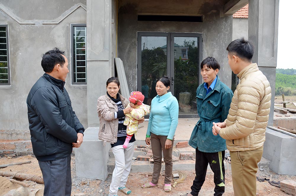 Được sự hỗ trợ nguồn vốn của MTTQ xã, gia đình anh Phùn Văn Quỳnh (27 tuổi), thôn Cống To, xã Tiên Lãng, huyện Tiên Yên đã xây được căn nhà mới