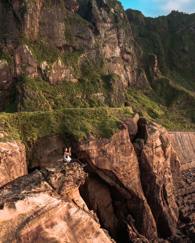 Còn nếu yêu thích cảnh quan núi non hùng vĩ, hãy theo tư vấn của chàng nhiếp ảnh gia tới núi Nanya để có những bức ảnh sống ảo không ai nghĩ là được chụp ở Đài Loan.