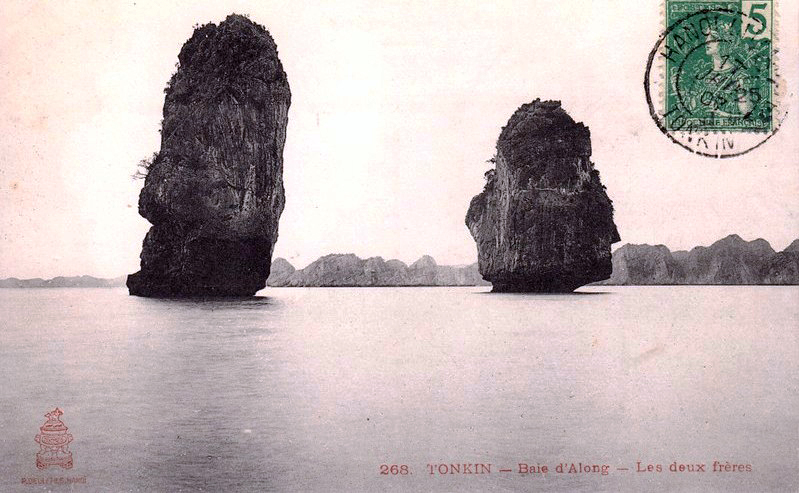 Bức ảnh được chú thích là “Hai anh em”, song có lẽ chụp tại khu Hồ Ba Hầm - Pierre Dieulefils.