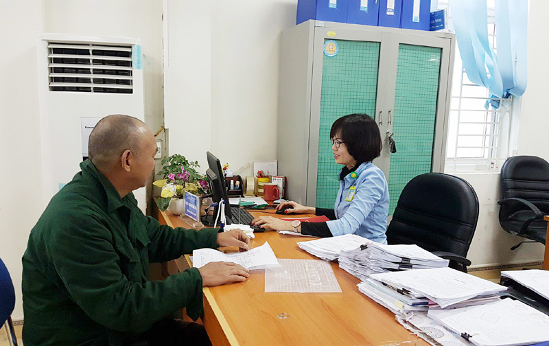 Giải quyết thủ tục hành chính về đất đai tại Trung tâm HCC Vân Đồn