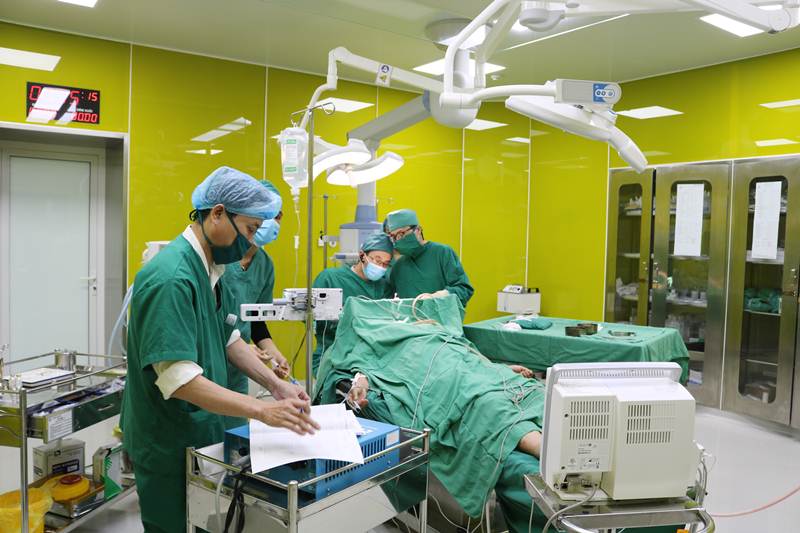 Hệ thống phòng phẫu thuật tại Trung tâm TX Quảng Yên được đầu tư hiện đại.