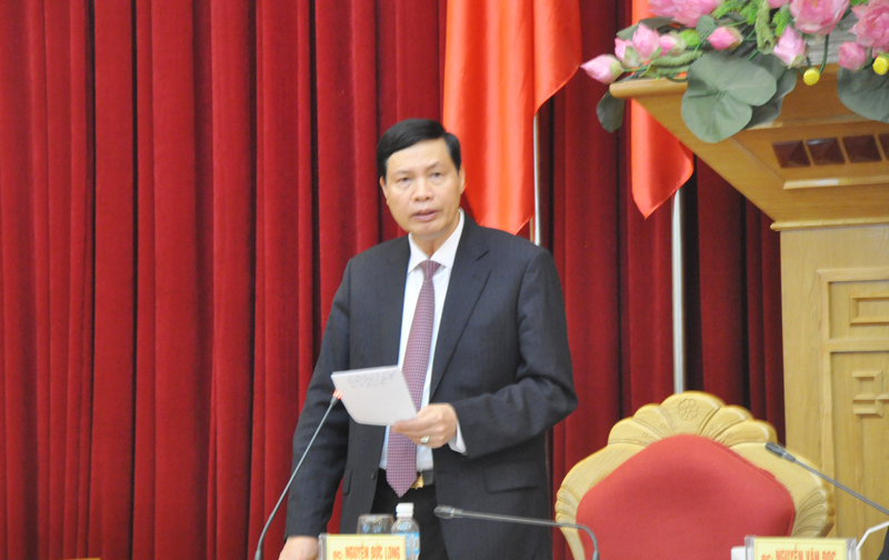 Đồng chí Nguyễn Đức Long, Phó Bí thư Tỉnh ủy, Chủ tịch UBND tỉnh tham gia ý kiến tại buổi làm việc