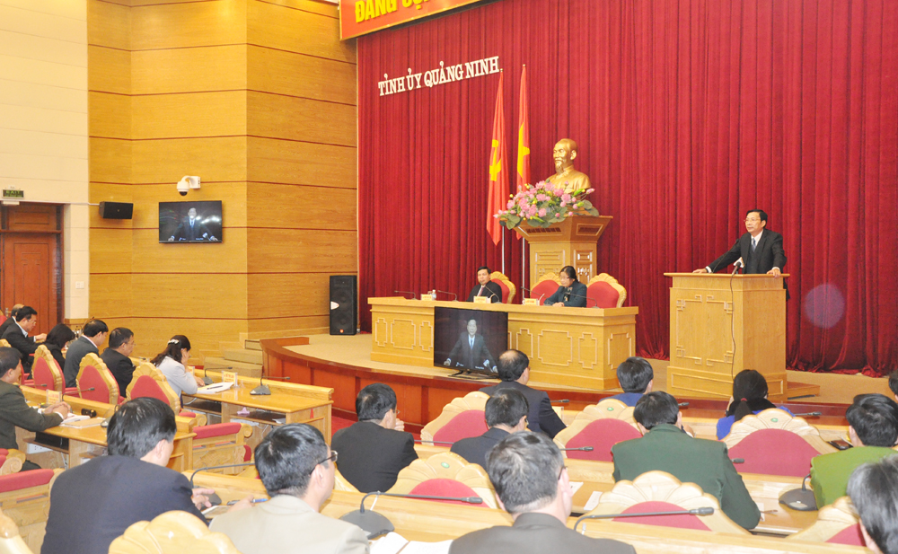 Đồng chí Nguyễn Văn Đọc, Bí thư Tỉnh ủy, Chủ tịch HĐND tỉnh phát biểu kết luận hội nghị.