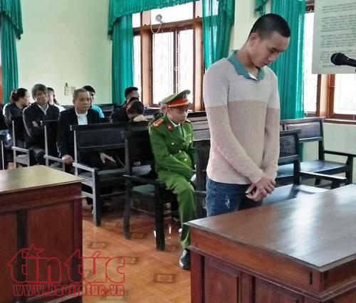 Bị cáo Hoàng Xuân Hải bị lĩnh 2 năm tù về tội cố ý gây thương tích.