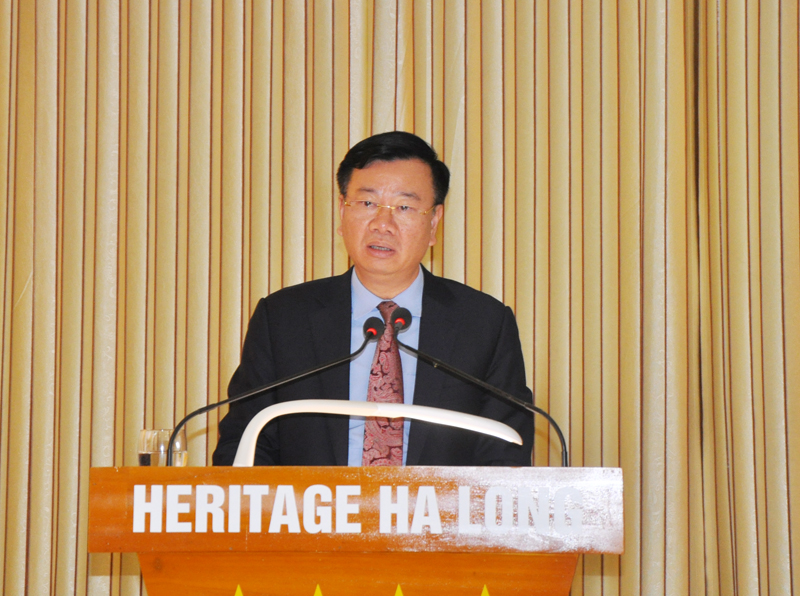 Đồng chí Nguyễn Văn Hưởng, Ủy viên BTV, Trưởng Ban Dân Vận Tỉnh ủy phát biểu tại hội nghị