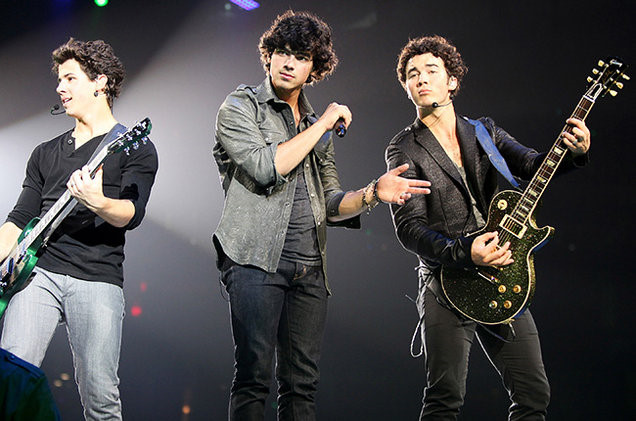  Jonas Brothers thời còn chưa tan rã. Ảnh: Billboard