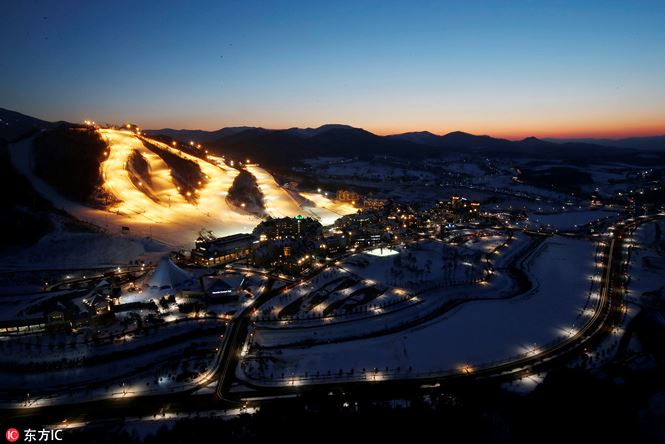  Pyeongchang có nhiều tổ hợp trượt tuyết nghỉ dưỡng hiện đại, như khu trượt tuyết Alpensia với 6 đường trượt có sức chứa hơn 3.000 người. Ảnh: China Daily