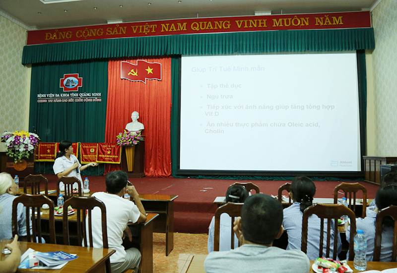 Bệnh viện Đa khoa tỉnh tổ chức buổi hội thảo dinh dưỡng tư vấn cho người bệnh