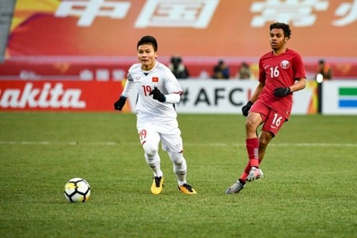  Quang Hải tiếp tục là điểm sáng của U23 Việt Nam với một cú đúp.