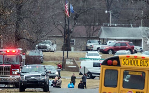 Vụ xả súng xảy ra tại trường trung học Marshall. (Ảnh: NYtimes)