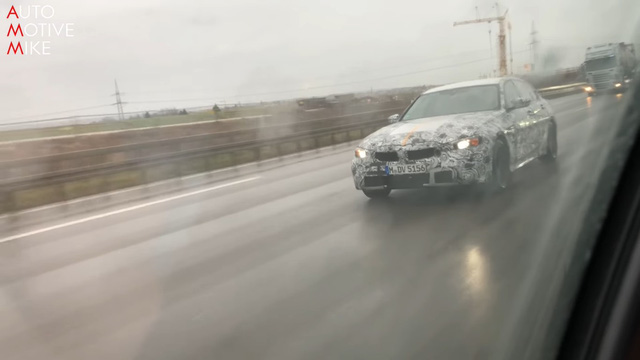 BMW 3-Series mới trên cao tốc. Ảnh: Automotive Mike.